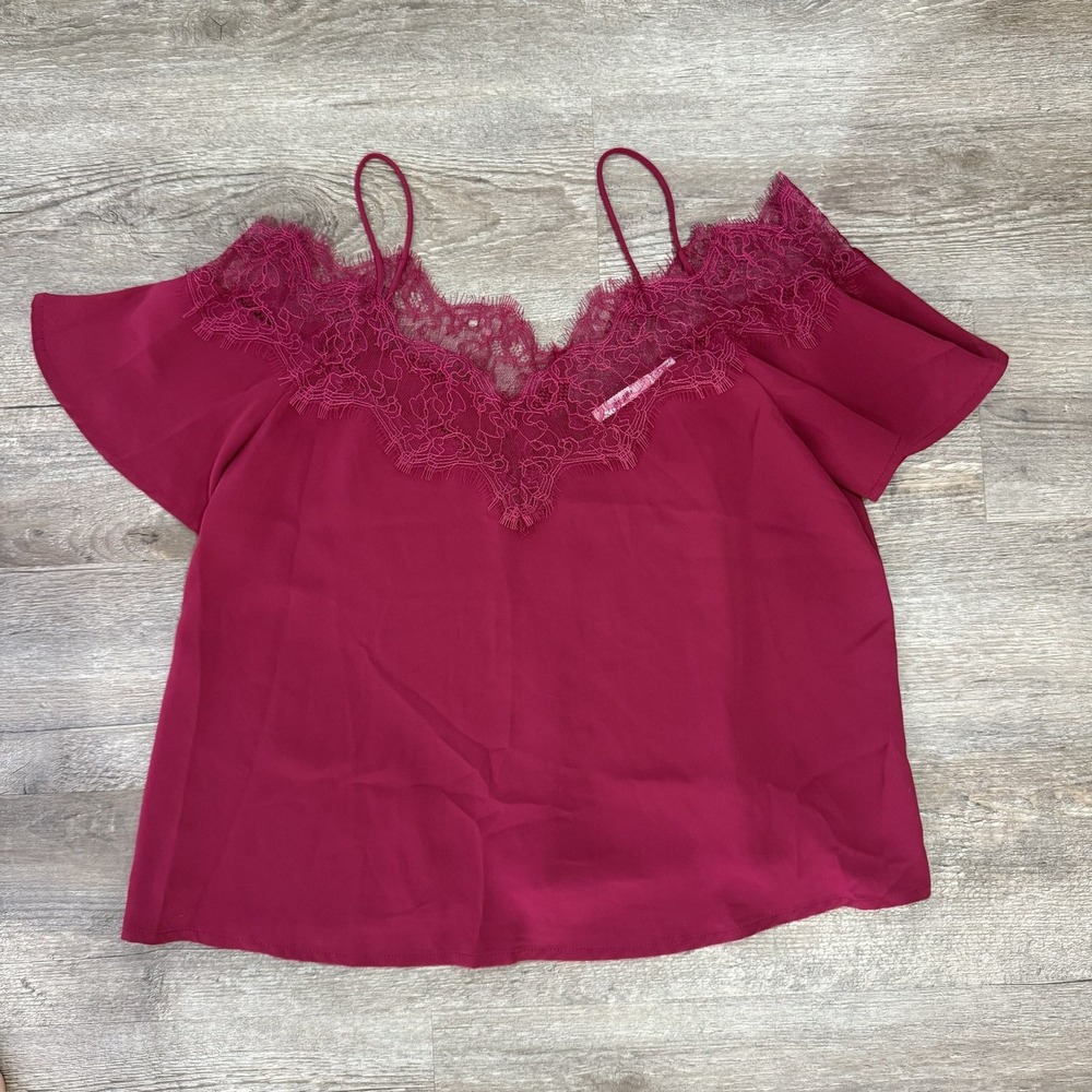 Mi Ami Magenta Lace Trim Cold Shoulder Top Size XS
